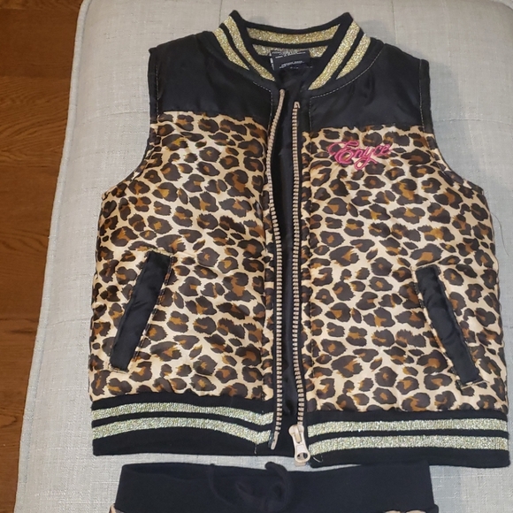 Leopard Print Puff Vest & Sweat Pants- Size 3T - Picture 2 of 4